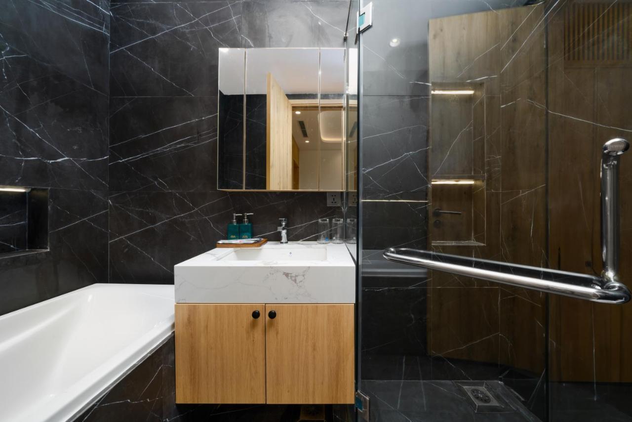 The Galaxy Home Doi Can Hotel And Apartment Hanoi Exteriör bild